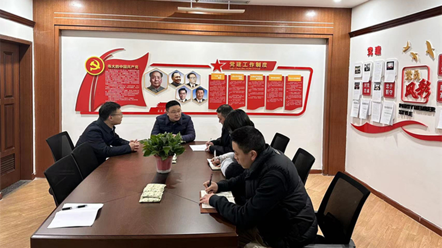 圖五：集團總會計師齊飛、副總經理馬江水督導金控小貸安全工作